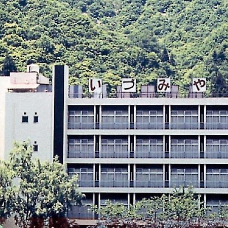 Izumiya Ryokan Uonuma Exterior photo