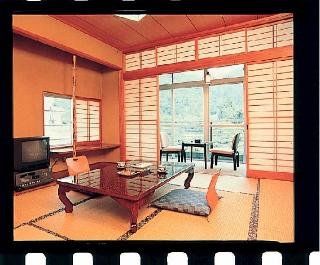 Izumiya Ryokan Uonuma Exterior photo
